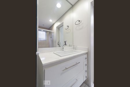 Casa para alugar com 200m², 3 quartos e 2 vagasBanheiro do Quarto Suíte 3