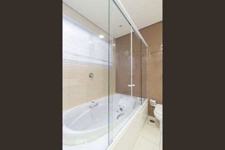 Casa para alugar com 200m², 3 quartos e 2 vagasBanheiro do Quarto Suíte 3