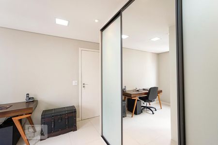 Closet e escritório de apartamento para alugar com 1 quarto, 43m² em Brás, São Paulo