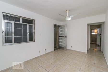 Sala de apartamento para alugar com 2 quartos, 75m² em Irajá, Rio de Janeiro