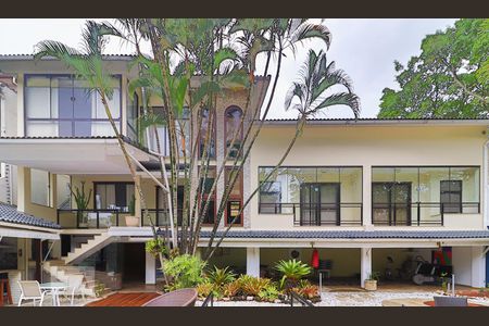 Casa de condomínio à venda com 800m², 5 quartos e 5 vagasFachada