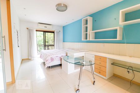 Casa de condomínio à venda com 800m², 5 quartos e 5 vagasQuarto 2 - Suíte