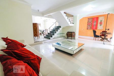 Sala 1 de casa de condomínio à venda com 5 quartos, 800m² em Freguesia (jacarepaguá), Rio de Janeiro