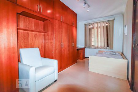 Casa de condomínio à venda com 800m², 5 quartos e 5 vagasQuarto 4