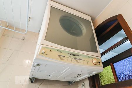 Casa de condomínio à venda com 800m², 5 quartos e 5 vagasLavanderia