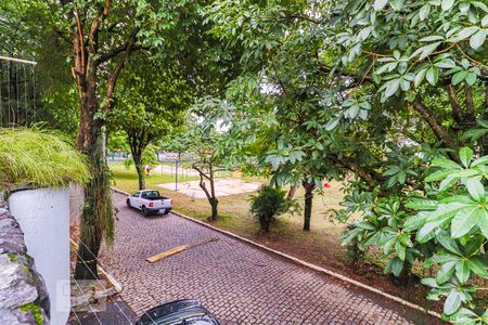 Casa de condomínio à venda com 800m², 5 quartos e 5 vagasVista para a Rua