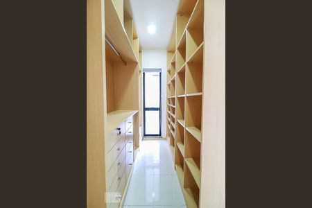 Casa de condomínio à venda com 800m², 5 quartos e 5 vagasQuarto 1 - Suíte / Closet