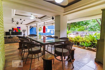 Casa de condomínio à venda com 800m², 5 quartos e 5 vagasÁrea de Lazer