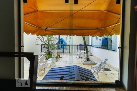 Casa de condomínio à venda com 800m², 5 quartos e 5 vagasVista do Quarto de Serviço