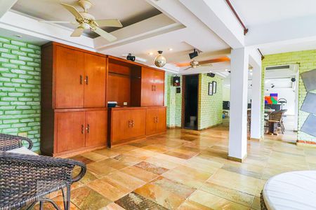 Casa de condomínio à venda com 800m², 5 quartos e 5 vagasÁrea de Lazer