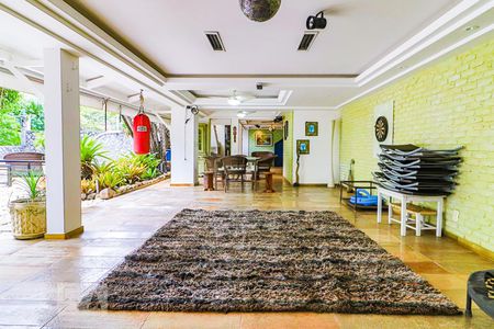 Casa de condomínio à venda com 800m², 5 quartos e 5 vagasÁrea de Lazer