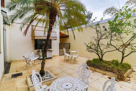 Casa de condomínio à venda com 800m², 5 quartos e 5 vagasÁrea Externa - Hall dos Quartos