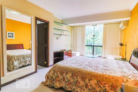 Casa de condomínio à venda com 800m², 5 quartos e 5 vagasQuarto 5 - Suíte Master