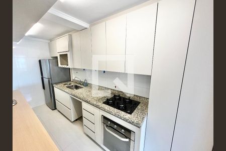 Sala/Cozinha de apartamento para alugar com 2 quartos, 74m² em Jardim São Paulo, São Paulo