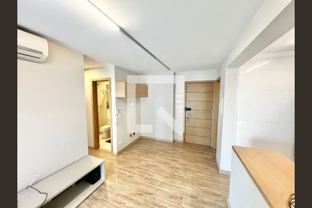Sala/Cozinha de apartamento para alugar com 2 quartos, 74m² em Jardim São Paulo, São Paulo