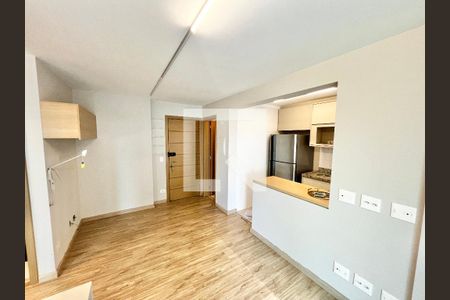 Sala/Cozinha de apartamento para alugar com 2 quartos, 74m² em Jardim São Paulo, São Paulo