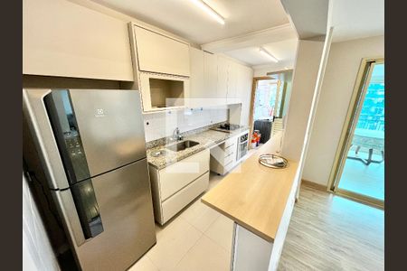 Sala/Cozinha de apartamento para alugar com 2 quartos, 74m² em Jardim São Paulo, São Paulo