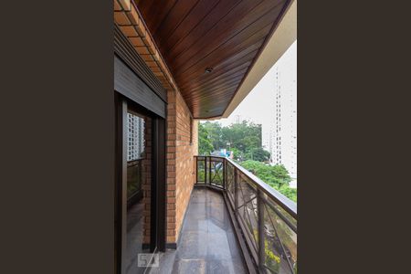 Apartamento para alugar com 278m², 3 quartos e 4 vagasVaranda da suíte 1