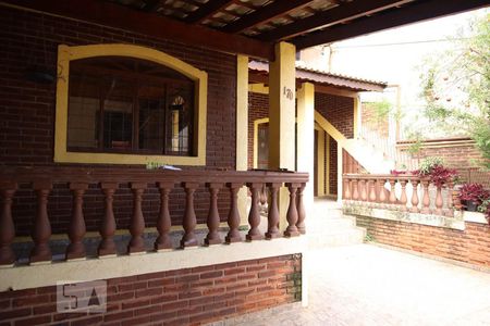 Casa à venda com 280m², 4 quartos e 2 vagas