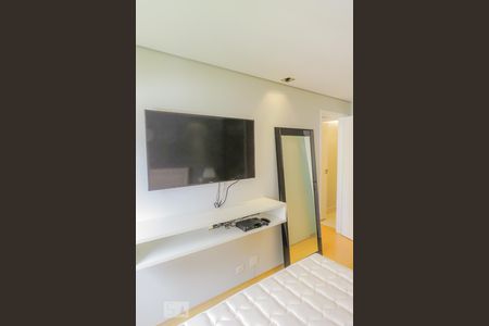 Suíte  de apartamento para alugar com 2 quartos, 63m² em Moema, São Paulo