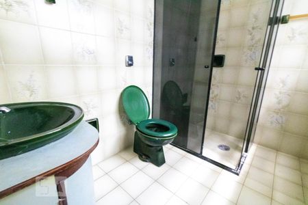 Banheiro de casa à venda com 3 quartos, 100m² em Parque Oratório, Santo André