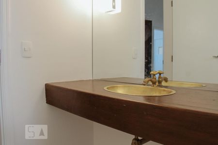 Apartamento para alugar com 320m², 4 quartos e 3 vagasLavabo