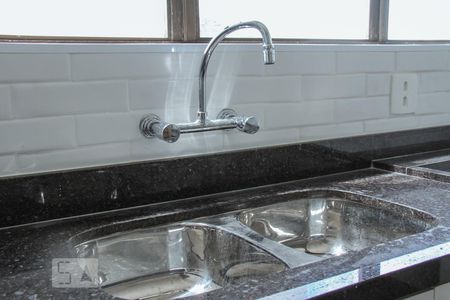 Apartamento para alugar com 320m², 4 quartos e 3 vagasCozinha - Torneira