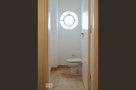 Apartamento para alugar com 320m², 4 quartos e 3 vagasLavabo