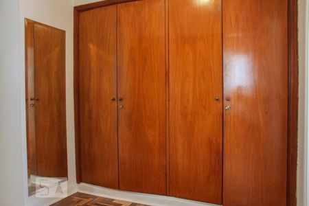 Apartamento para alugar com 320m², 4 quartos e 3 vagasQuarto - Armários