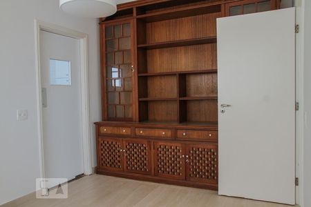 Escritório de apartamento para alugar com 4 quartos, 320m² em Higienópolis, São Paulo