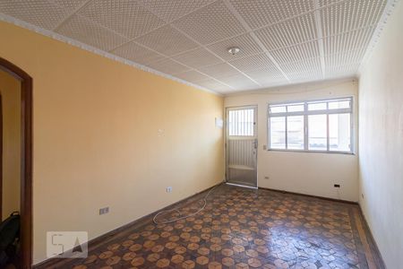 Sala de casa à venda com 3 quartos, 120m² em Vila Carmosina, São Paulo