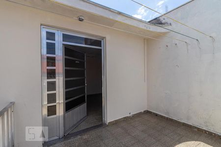 Casa à venda com 120m², 3 quartos e 2 vagasÁrea de Serviço