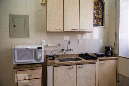 Apartamento à venda com 64m², 2 quartos e 1 vagaCozinha e Área de Serviço