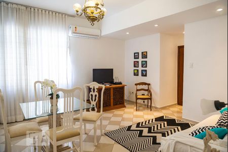 Sala de apartamento à venda com 2 quartos, 64m² em Copacabana, Rio de Janeiro