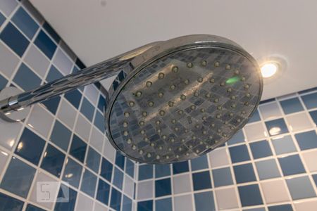 Detalhe do Banheiro do Corredor de apartamento para alugar com 2 quartos, 62m² em Melville Empresarial Ii, Barueri