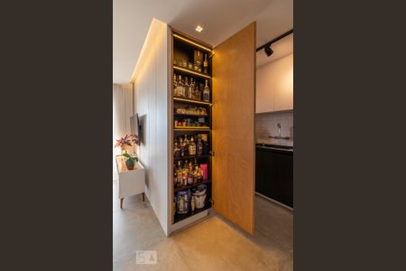 Apartamento para alugar com 62m², 2 quartos e 1 vaga Apartamento para alugar com 62m², 2 quartos e 1 vagaDetalhe do Armário da Sala
