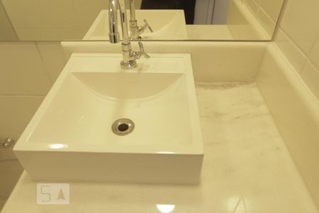 Apartamento à venda com 35m², 2 quartos e sem vagaBanheiro