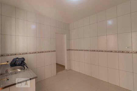 Cozinha de casa para alugar com 1 quarto, 40m² em Jardim Ponte Rasa, São Paulo