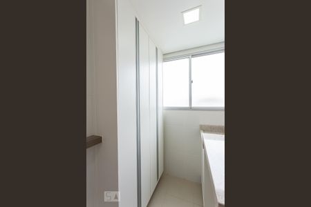 Apartamento para alugar com 54m², 2 quartos e 1 vaga Apartamento para alugar com 54m², 2 quartos e 1 vagaÁrea de Serviço - Armários