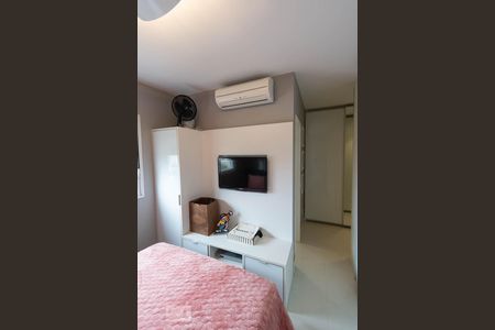 Apartamento à venda com 140m², 3 quartos e 2 vagas Apartamento à venda com 140m², 3 quartos e 2 vagasSuíte 3 Master