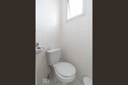 Apartamento à venda com 140m², 3 quartos e 2 vagas Apartamento à venda com 140m², 3 quartos e 2 vagasBanheiro Serviço