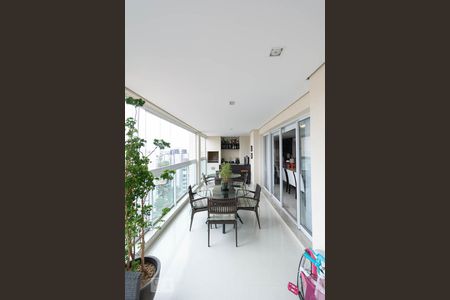 Varanda de apartamento à venda com 3 quartos, 140m² em Santo Amaro, São Paulo