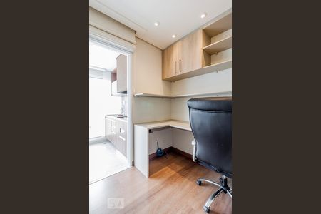 Quarto 1 de apartamento para alugar com 3 quartos, 76m² em Vila Bertioga, São Paulo