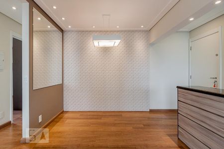 Sala de apartamento para alugar com 3 quartos, 76m² em Vila Bertioga, São Paulo