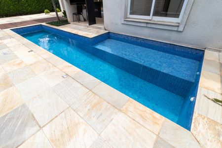 Casa de condomínio à venda com 497m², 4 quartos e 4 vagasQuintal