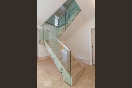 Escadas de casa de condomínio à venda com 4 quartos, 497m² em Alphaville Conde Ii, Barueri