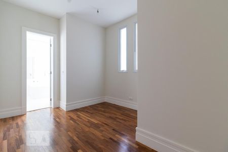 Casa de condomínio à venda com 497m², 4 quartos e 4 vagasCloset da Suíte 4