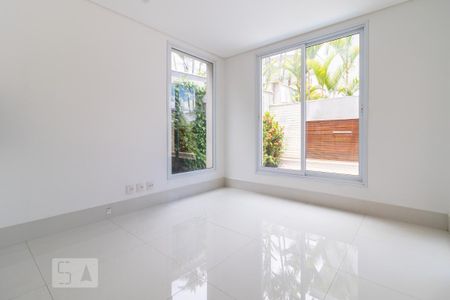Casa de condomínio à venda com 497m², 4 quartos e 4 vagasCozinha