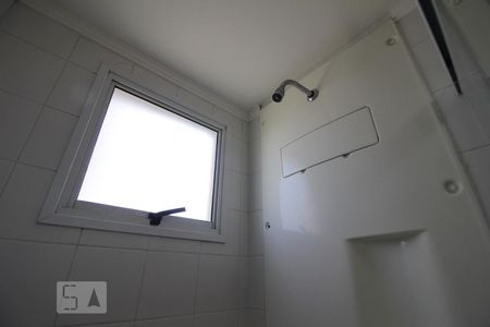 Apartamento à venda com 120m², 3 quartos e 2 vagasChuveiro