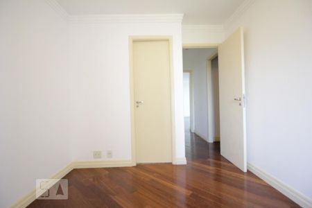 Apartamento à venda com 120m², 3 quartos e 2 vagasSuíte 1